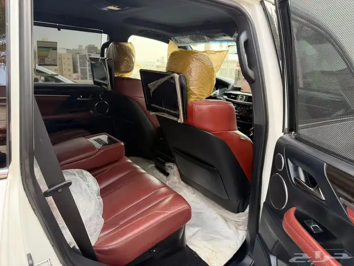 لكزس 2017 LX570 فل DD سعودي 31