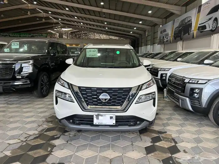 نيسان اكستريل 7 مقاعد SV بلس 2023 عداد 23 آلف كيلو 0