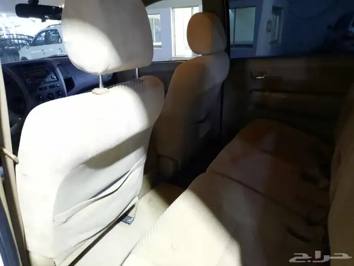 فورتشنر 2010 قير عادي 4 سلندر دبل 9