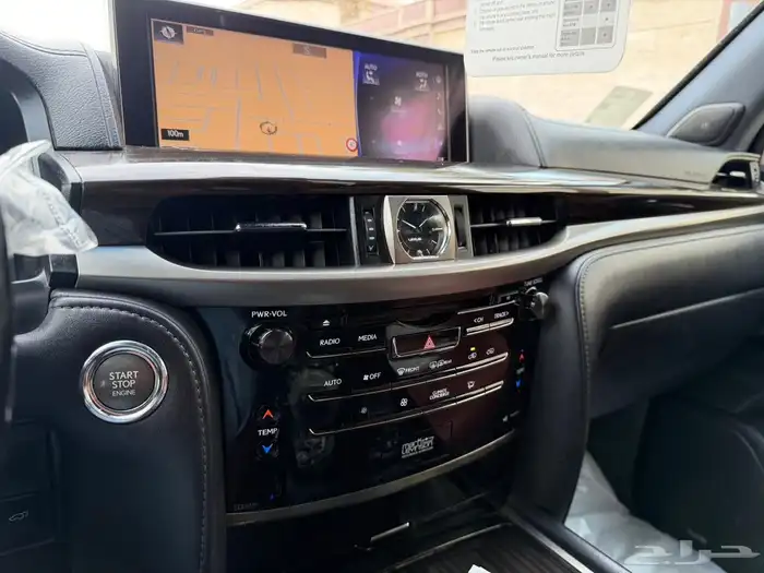 لكزس 2017 LX570 فل DD سعودي 20