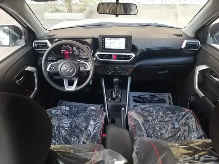 للبيع تويوتا رايز الموديل 2023 بحالة ممتازة جدا 15