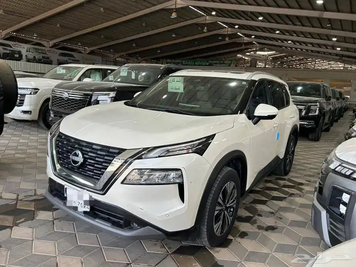 نيسان اكستريل 7 مقاعد SV بلس 2023 عداد 23 آلف كيلو 2