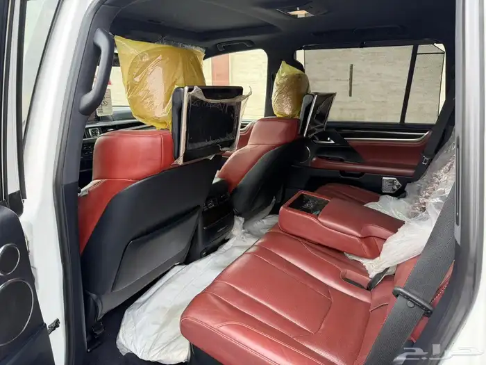 لكزس 2017 LX570 فل DD سعودي 32