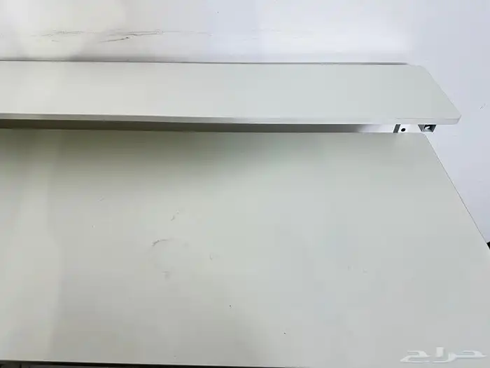 طاولة للبيع مكتب 0