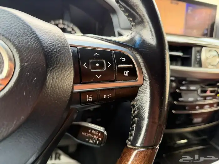 لكزس 2017 LX570 فل DD سعودي 18