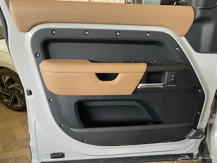 لاند روفر ديفندر فل كامل سعودي 2026 5