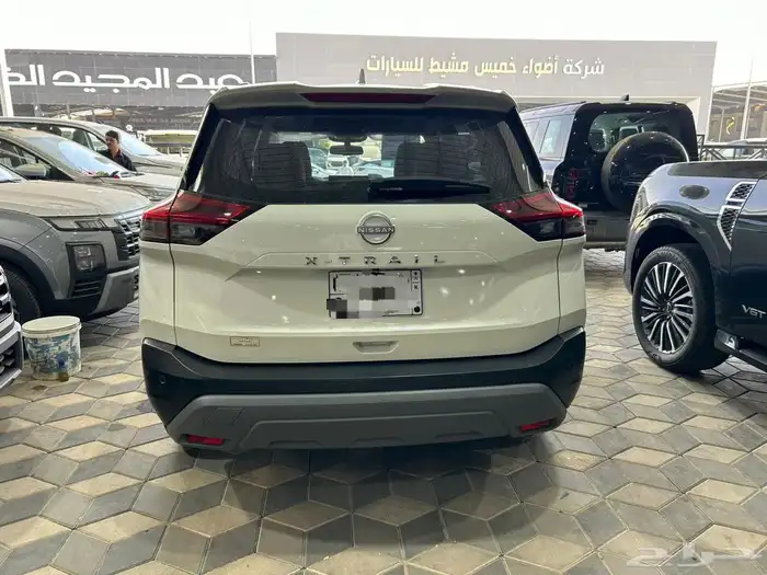 نيسان اكستريل 7 مقاعد SV بلس 2023 عداد 23 آلف كيلو 4