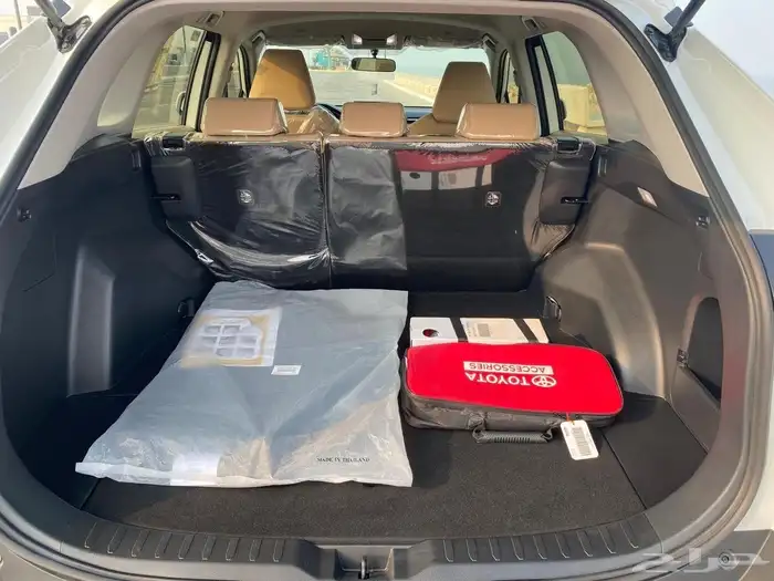 راف فور 2025 ستاندر عداد 1500 فقط 9