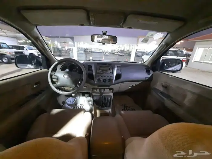 فورتشنر 2010 قير عادي 4 سلندر دبل 8