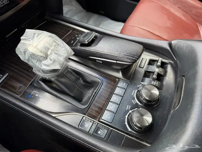 لكزس 2017 LX570 فل DD سعودي 19