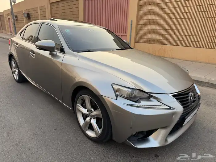 لكزس is350 2015 سعودي 2