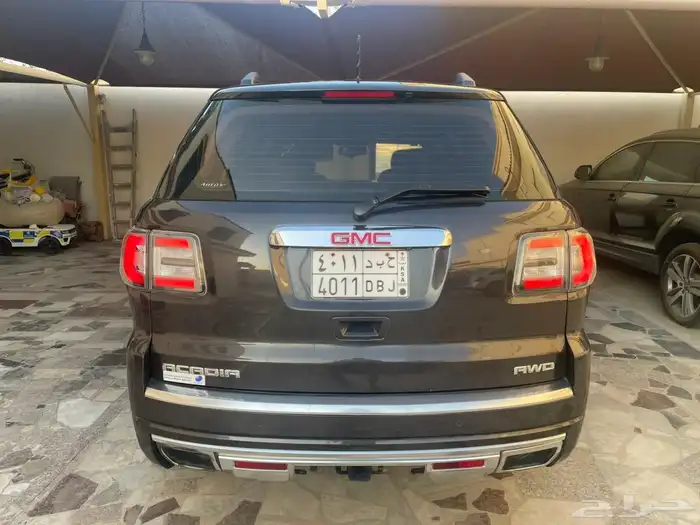 جي ام سي اكاديا دينالي م 2013 اعلا فئية بدي بلد نظيفة 4