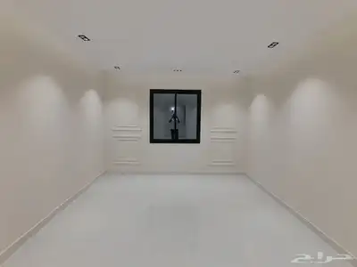 للبيع شقه دور ثاني مع سطح مستقل بحي المعارض ب520الف index