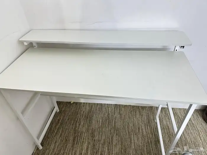 طاولة للبيع مكتب 3