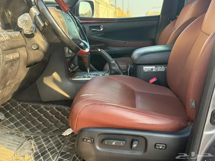 لكزس LX570 فل 2014 سعودي 8