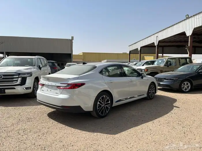 تويوتا كامري 2025 LEهايبرد 2