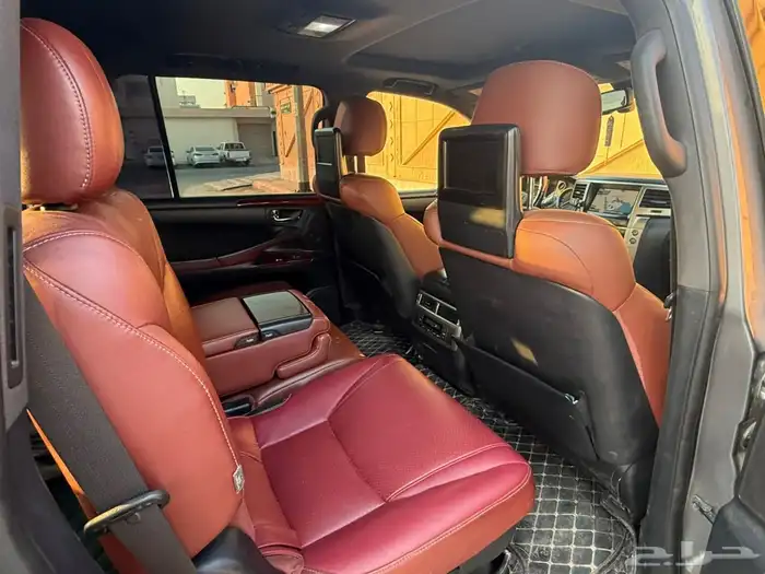 لكزس LX570 فل 2014 سعودي 6