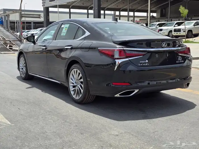 لكزس ES 350. ألساير DD أسود 2025 بالكاش والاقصاد 5