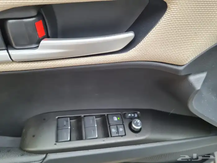 كامري E بلص هايبرد لون تيتانيوم كاش وأقساط 9