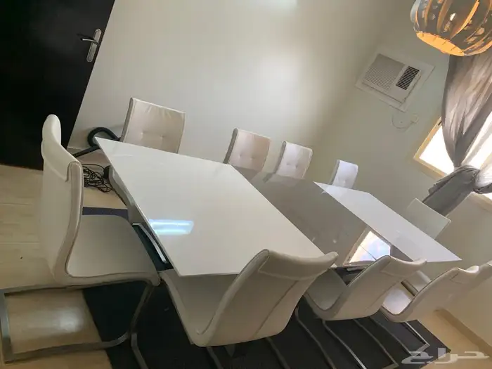 طاولة طعام 3