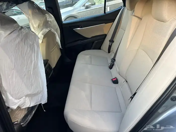 تويوتا كامري 2025 E 11