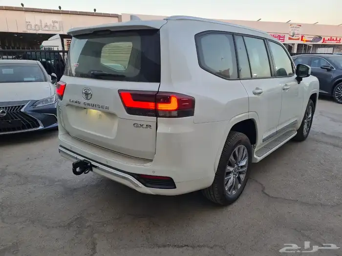 تويوتا لاندكروزر GXR4 بنزين 5