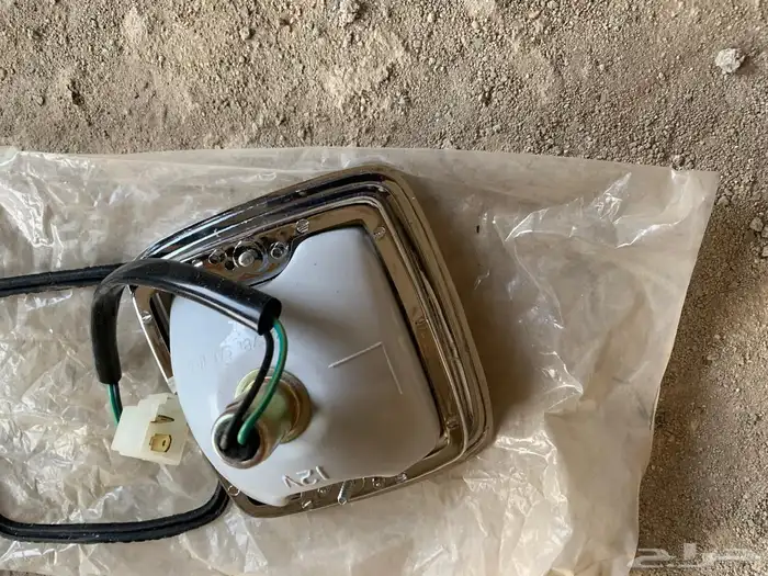 قطع غيار تايوتا كرسيدا 80-79-78-77 15