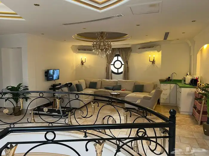 فيلا فاخرة 625م في حي الخزامى 11