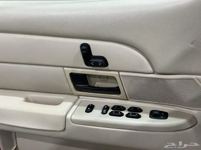 فورد فكتوريا موديل 2008 14