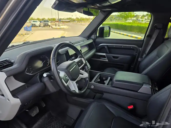 ديفندر 110 موديل 2023 V6- وارد كندا 3