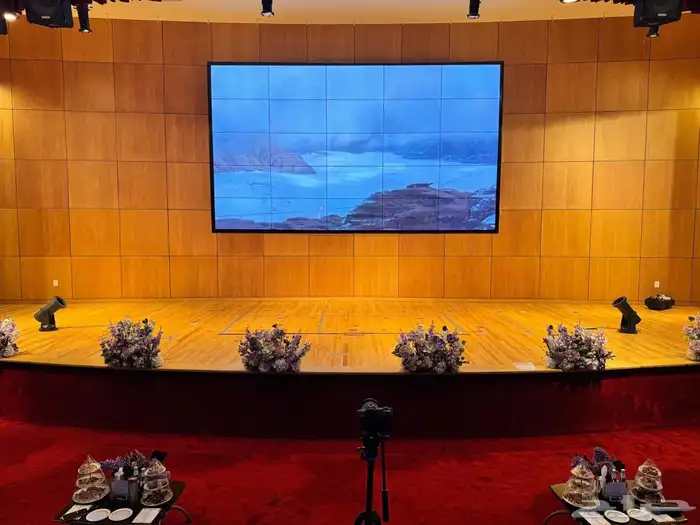 شاشات LED للإيجار الخبر 1