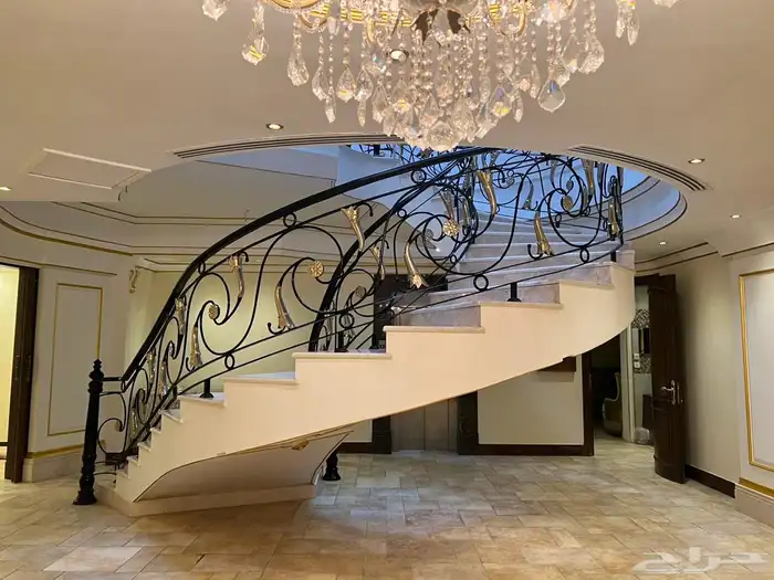 فيلا فاخرة 625م في حي الخزامى 10