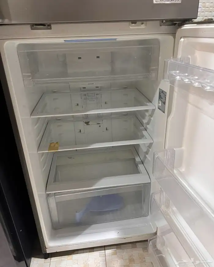ثلاجة LG بحالة جيده جدا 3