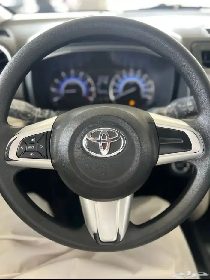 تويوتا راش 2023 سعودي فل كامل ماشي 80 الف وكاله 10