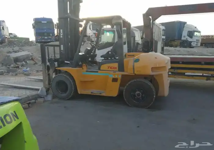 رافعه شوكيه فوركلفت سيزرلفت مان لفت للايجار Forklift 0