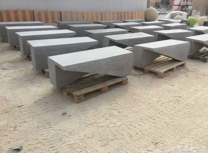 كراسي خرسانية حاويات نفايات جلسات 49