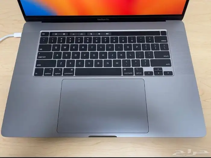 MacBook Pro i9. 64gb ram 500gb ssd 8gb graphics 3