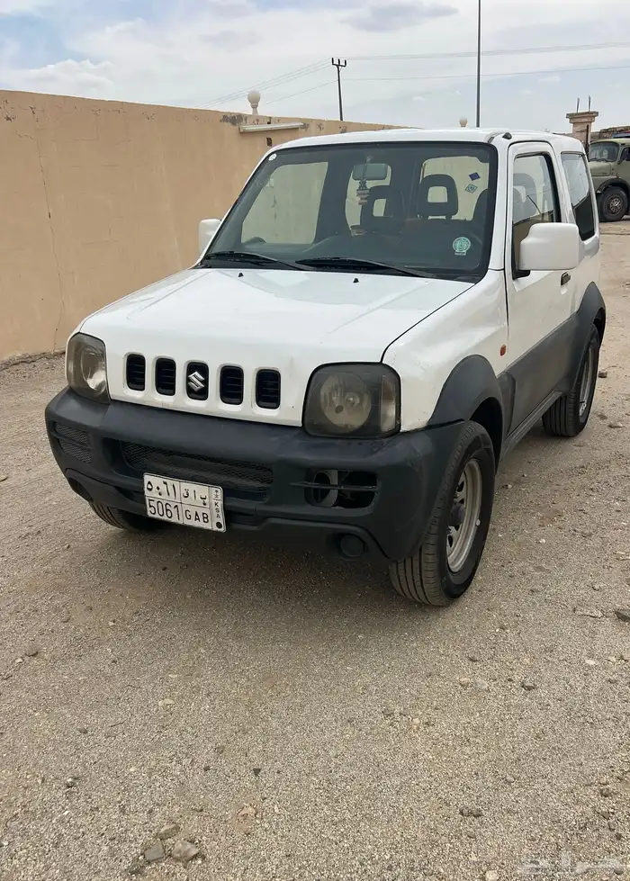 سزوكي جمني 2010 11