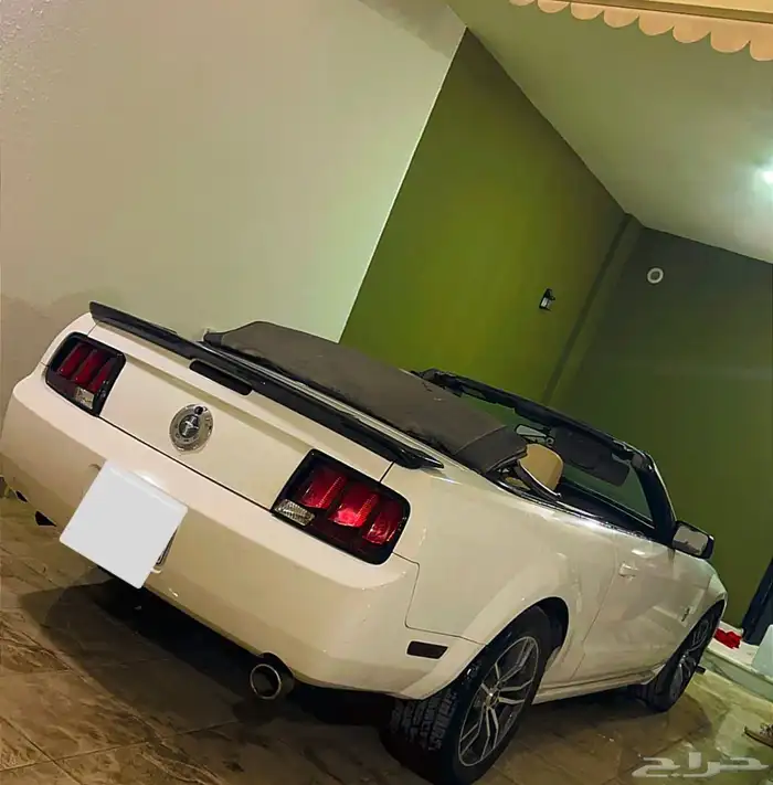 للبيع موستنج 2007 كشف 6 سلندر اللون ابيض 2