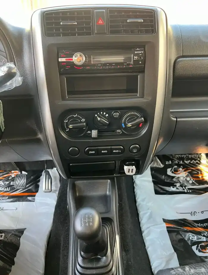 سوزوكي جمني 2013 للبيع 16