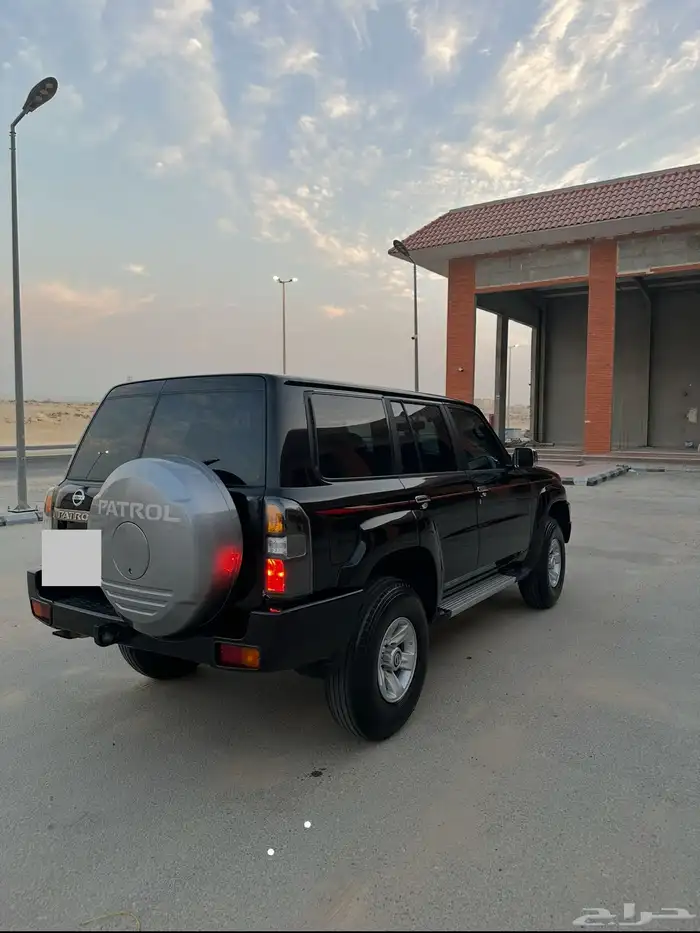 باترول فتك - اسود - قير عادي 3