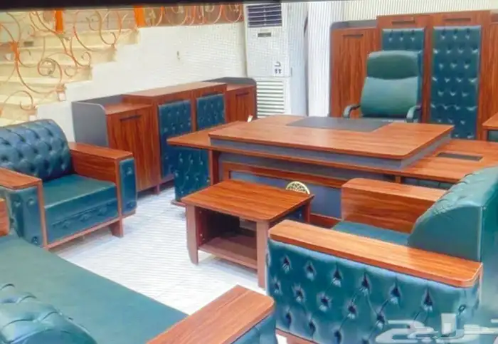 مكتب VIP فخامه TOP استخدام قليل جدا جدا 0