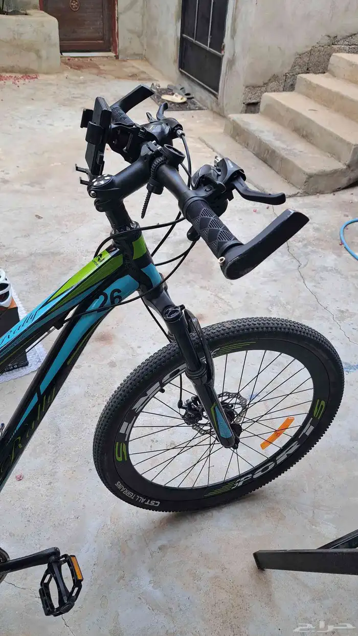 سيكل رياضي هجين من شركة رالي 21 سرعة و اكسسوراته 13