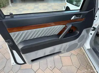 مرسيدس 1993 Mercedes-Benz 300SE index