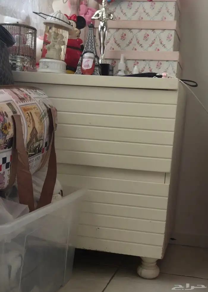 تسريحة غرفة نوم و كومدينات ومدرج bed room 4