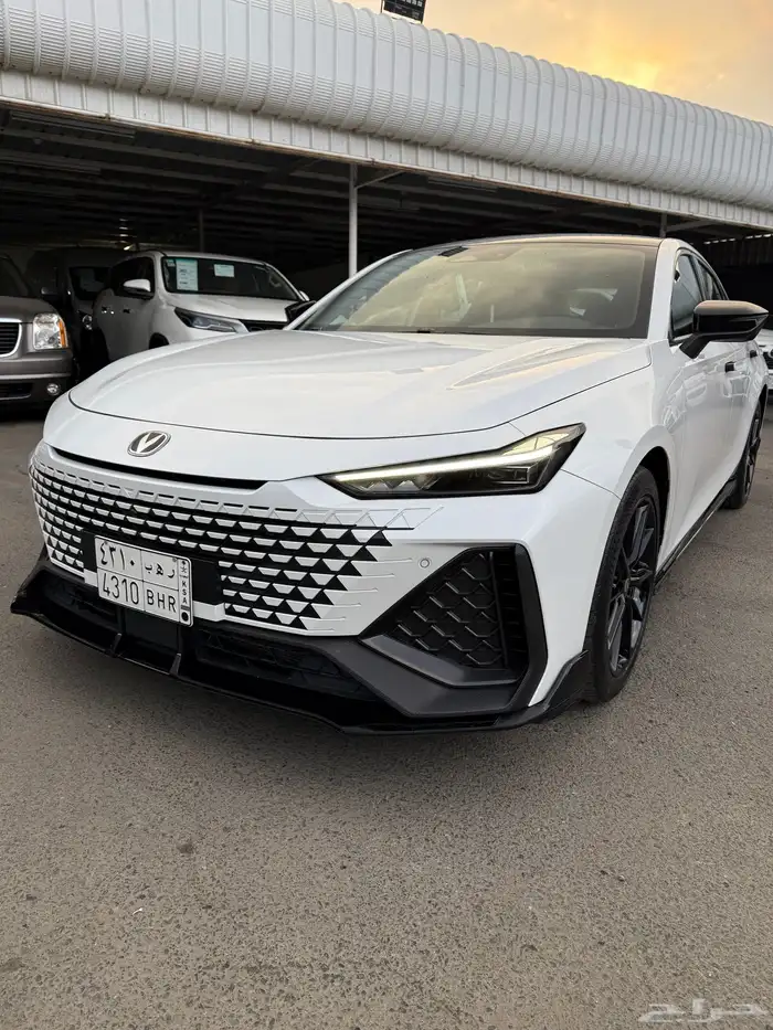 شانجان 2025 يوني V اعلى فئة سبورت 37