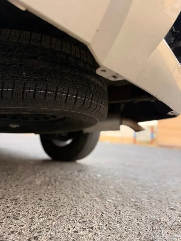 جمس يوكن XL طويل مستخدم اول ممشى قليل بحالة الوكالة 2009 5