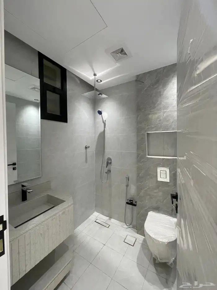 للبيع شقق أرضيه وعلويه ابها بالقرب من المطار 11