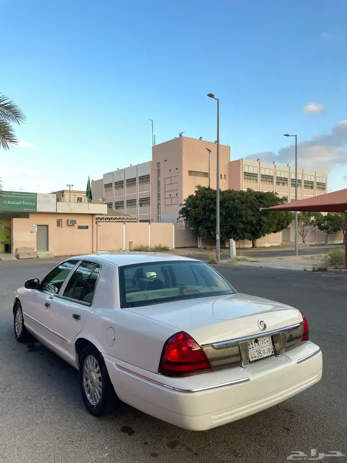 فورد. جراند ماركيز. 21