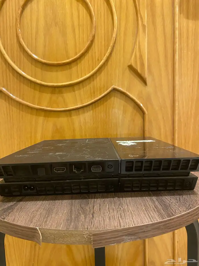 جهاز PS4 نظيف 2